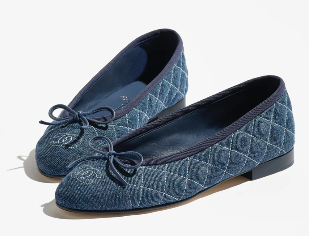 Chanel 26P Washed Denim Blue Quilted CC Logo Bow Tie Ballet Ballerina Flat 39